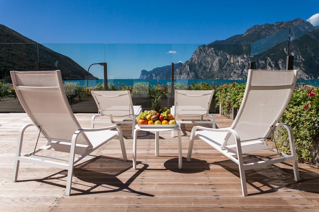 Hotel Lago Di Garda Nago Esterno foto