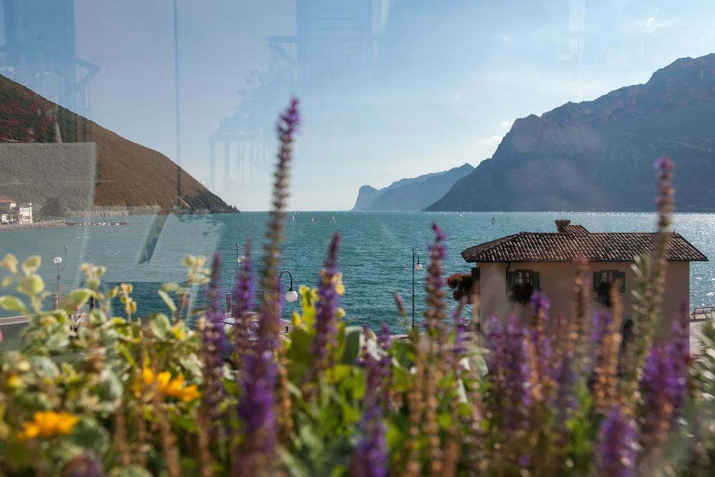 Hotel Lago Di Garda Nago Esterno foto