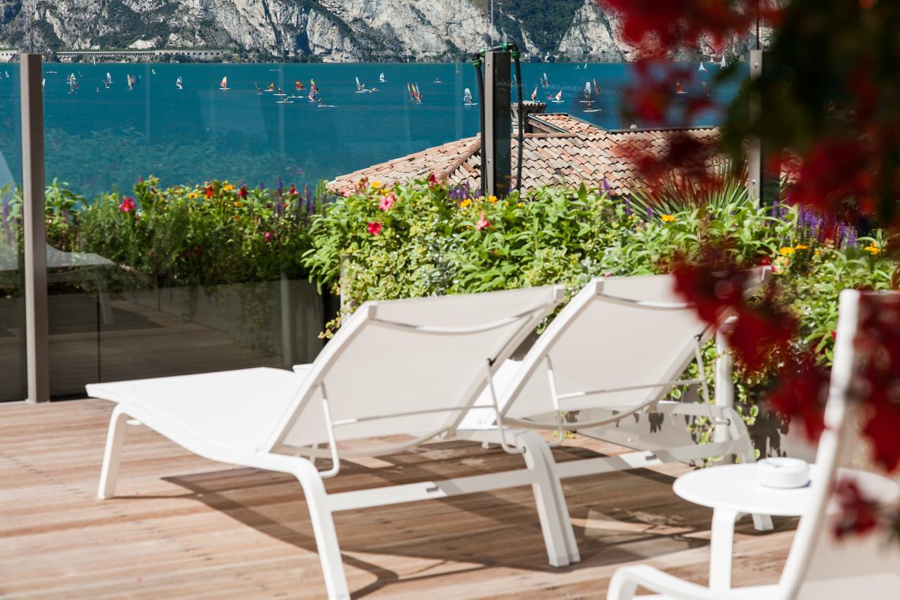 Hotel Lago Di Garda Nago Esterno foto