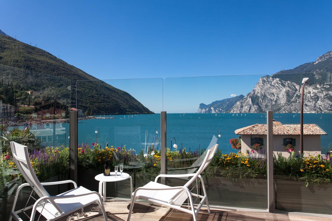 Hotel Lago Di Garda Nago Esterno foto